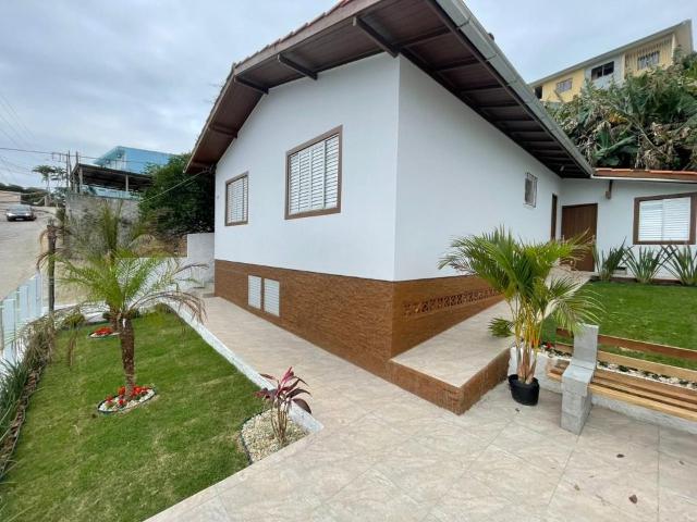 Casa aluguel em Região Geográfica Imediata de Florianópolis, Desterro