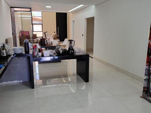 Apartamento venda em Região Geográfica Imediata do Distrito Federal, Região Integrada de Desenvolvimento do Distrito Federal e Entorno