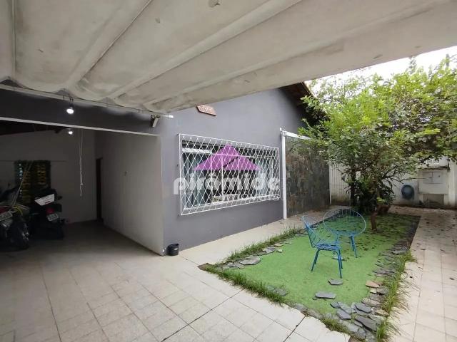 Casa venda em Região Imediata de São José dos Campos, Região Metropolitana do Vale do Paraíba e Litoral Norte