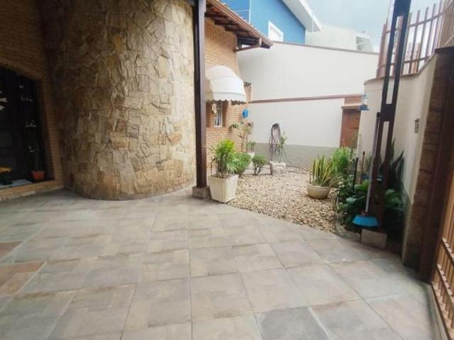 Casa venda em Região Imediata de São José dos Campos, Região Metropolitana do Vale do Paraíba e Litoral Norte