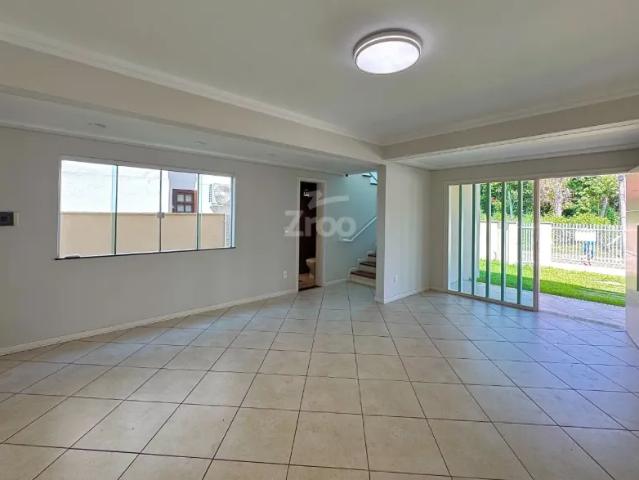 Casa aluguel em Região Geográfica Imediata de Blumenau, Blumenau