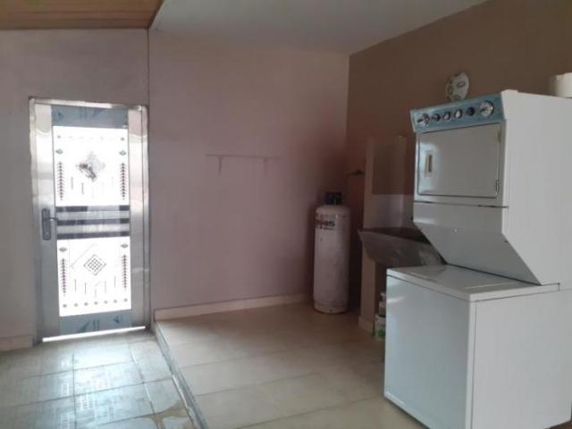 Casa en alquiler, 2 niveles, con area social, brisas del golf, 230m2 ais