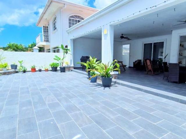 Casa en Alquiler en Amelia Denis De Icaza ALTOS DE PANAMÁ Panamá 309 m2. 4 hab