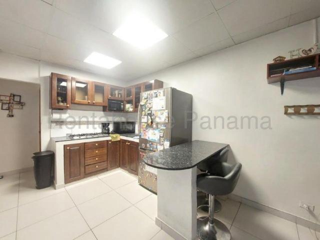 Casa en Alquiler en Amelia Denis De Icaza Betania Panamá 125 m2. 4 hab