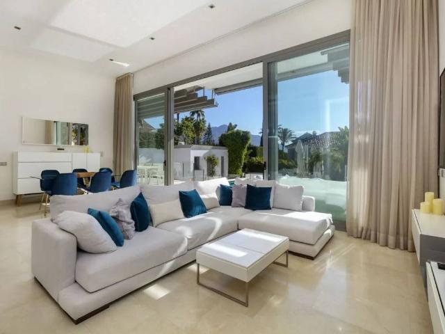 Casa en alquiler en Artola, Costa del Sol Occidental