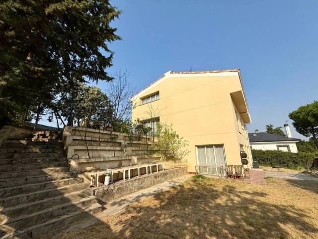 Casa en alquiler en Boadilla Del Monte, Madrid