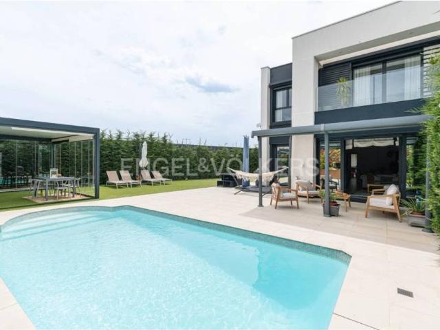Casa en alquiler en Boadilla Del Monte