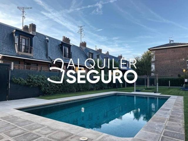 Casa en alquiler en Boadilla Del Monte, Madrid