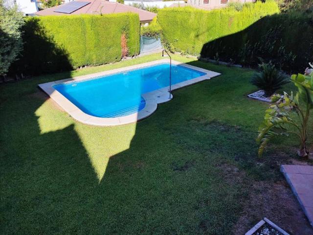 Casa en alquiler en Bormujos, Sevilla