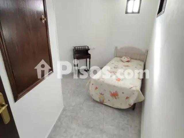 Casa en alquiler en San Blas, Cáceres