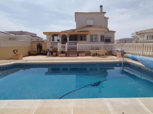 Casa en alquiler en Castalla, Valencia