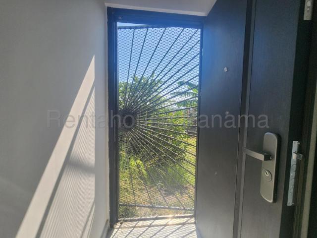 Casa en Alquiler en Colon, Colón