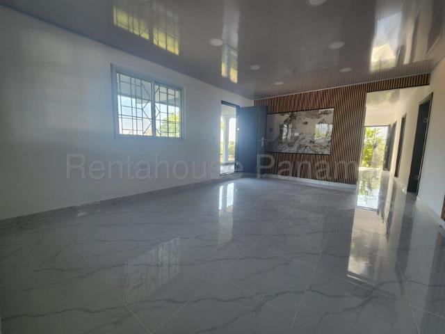 Casa en Alquiler en Colon, Colón