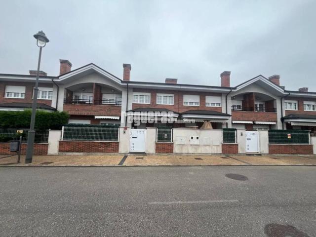 Casa en alquiler en Corvera De Asturias