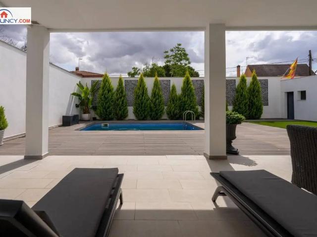 Casa en alquiler en Dos Hermanas, Andalucía