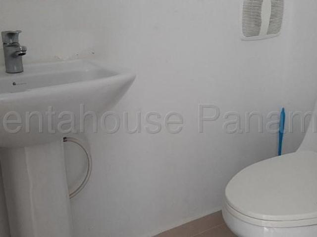 Casa en Alquiler en EL CRISOL SAN MIGUELITO Panamá 109 m2. 3 hab
