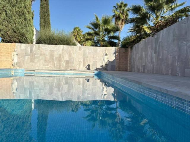 Casa en alquiler en Espartinas, Andalucía