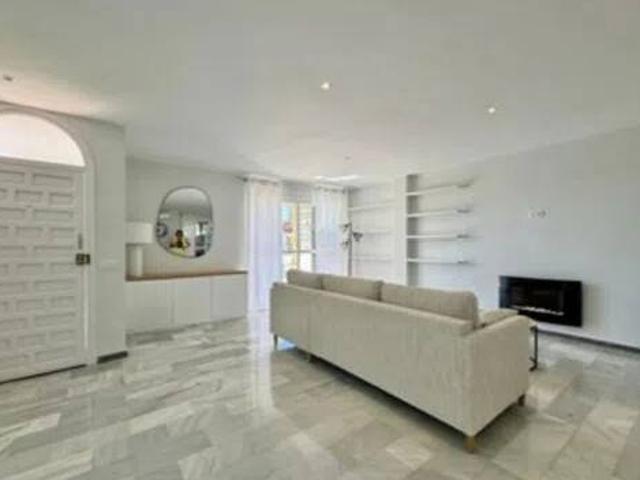 Casa en alquiler en Monte Biarritz, Costa del Sol Occidental