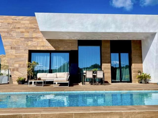 Casa en alquiler en Finestrat