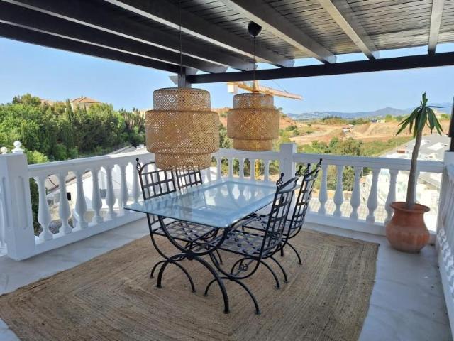Casa en alquiler en La Sierrezuela, Benalmádena