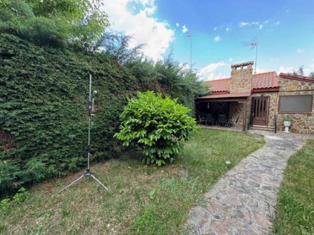 Casa en alquiler en Garganta De Los Montes, Madrid