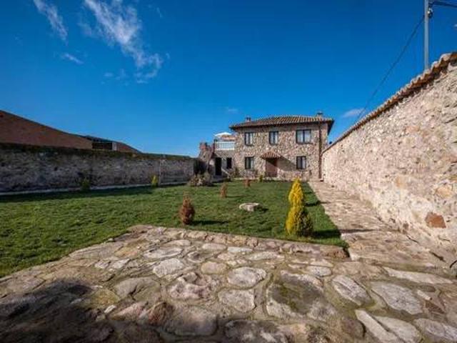 Casa en alquiler en Gemuño, Castilla y León