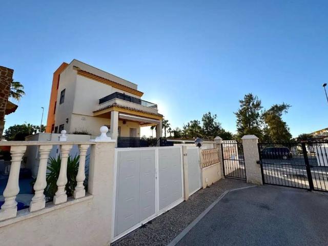 Casa en alquiler en el Baix Segura / La Vega Baja, Valencia
