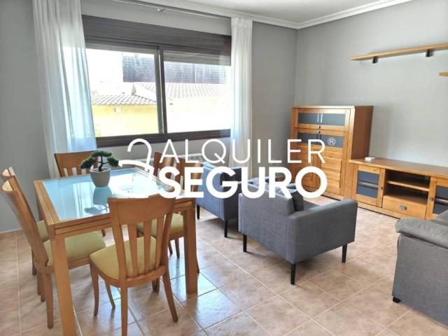 Casa en alquiler en La Adrada, Castilla y León