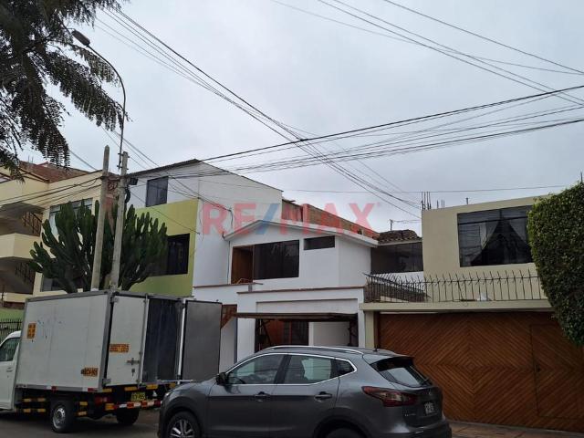 Casa alquiler en Los Cedros, Chorrillos