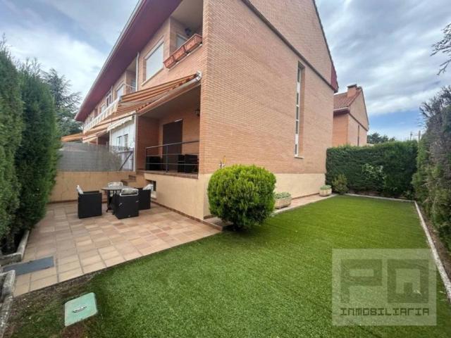 Casa en alquiler en Las Navas Del Marqués, Castilla y León