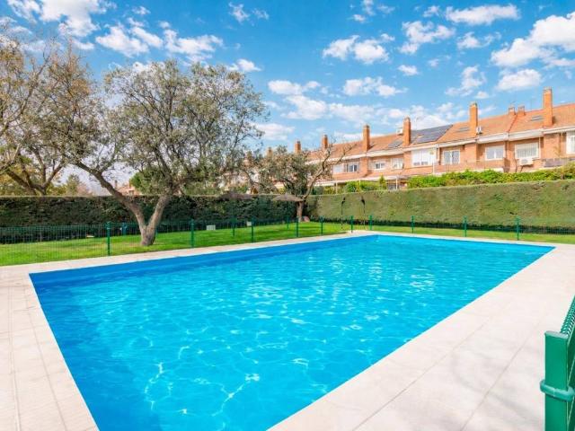 Casa en alquiler en Las Rozas De Madrid, Madrid