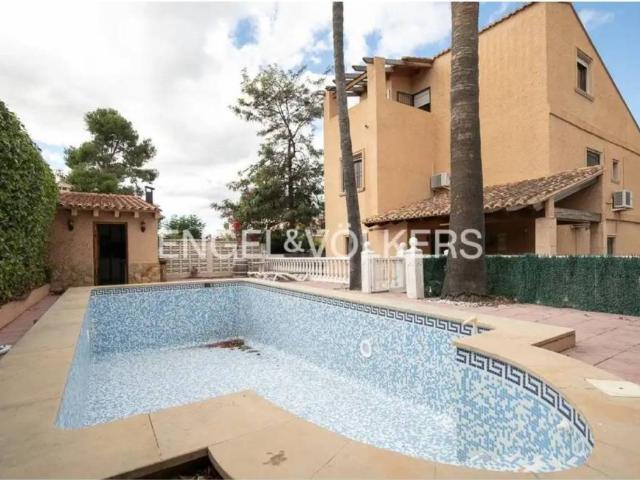 Casa en alquiler en el Camp de Túria, Valencia
