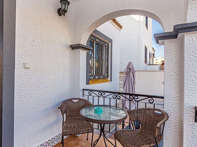 Casa en alquiler en Los Balcones y Los Altos, Orihuela