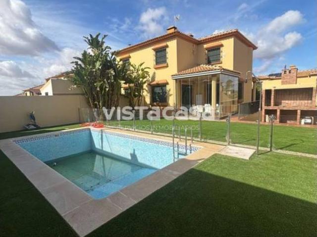 Casa en alquiler en Mairena Del Alcor, Andalucía