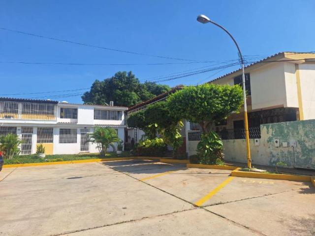 Casa en alquiler en Cacique Mara, Maracaibo