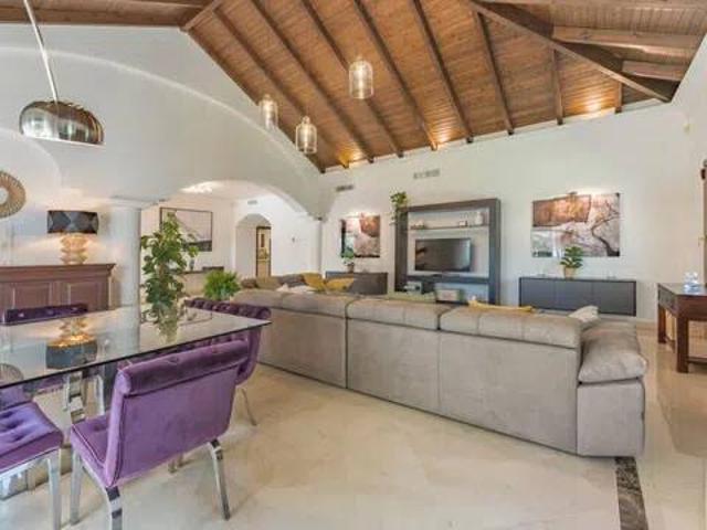 Casa en alquiler en Nueva Andalucía, Costa del Sol Occidental