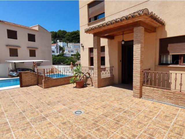 Casa en alquiler en Oliva