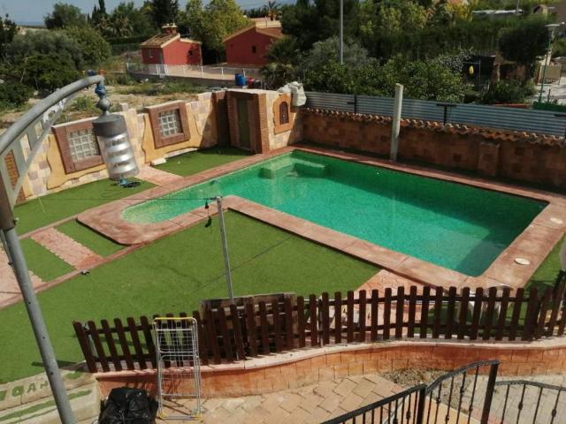Casa en alquiler en Ojós