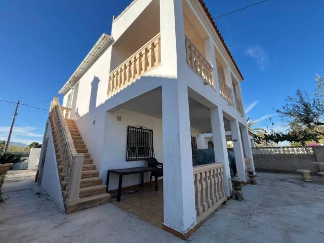 Casa en alquiler en Oliva, Valencia