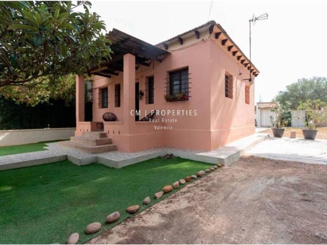 Casa en alquiler en Paterna