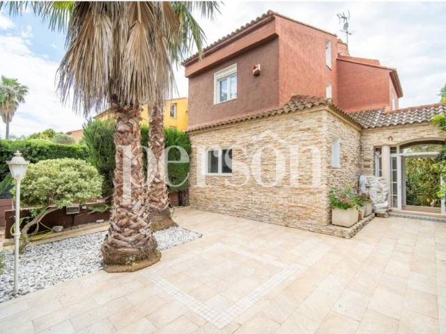 Casa en alquiler en Paterna