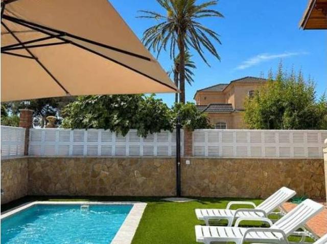 Casa en alquiler en El Parador de las Hortichuelas, Roquetas de Mar