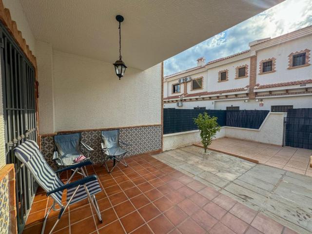 Casa en alquiler en San Miguel De Salinas, Las Escalericas