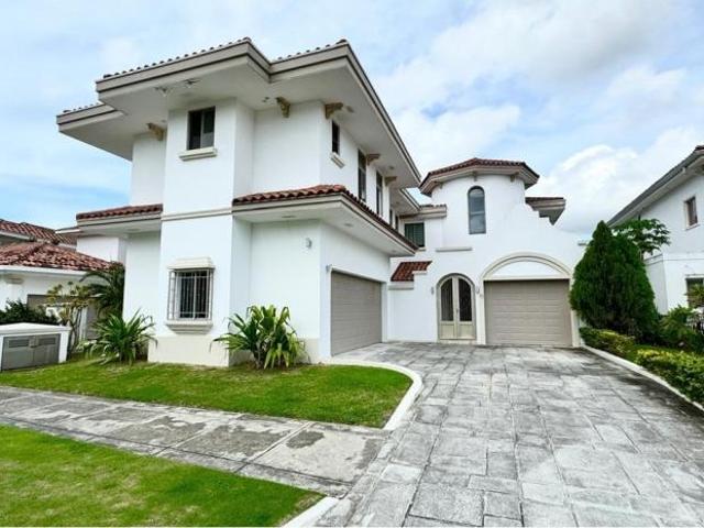 Casa en alquiler en santa maría, panamá