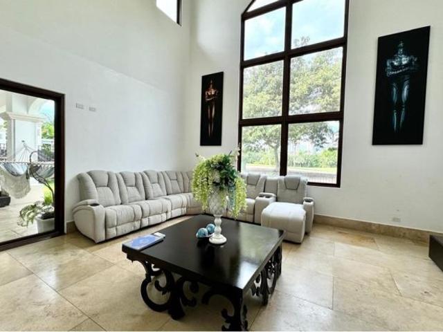 Casa en alquiler en santa maría, panamá