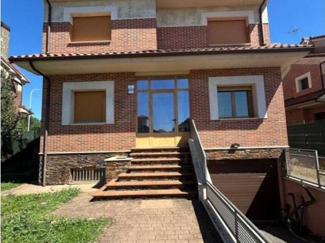 Casa en alquiler en Sariegos, León