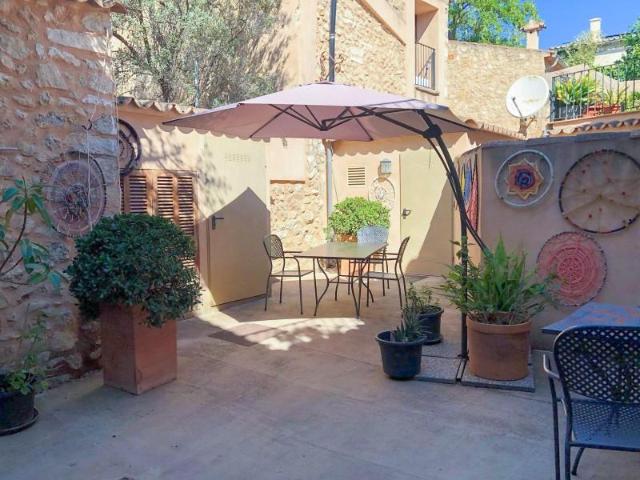Casa en alquiler en Selva, Camarata