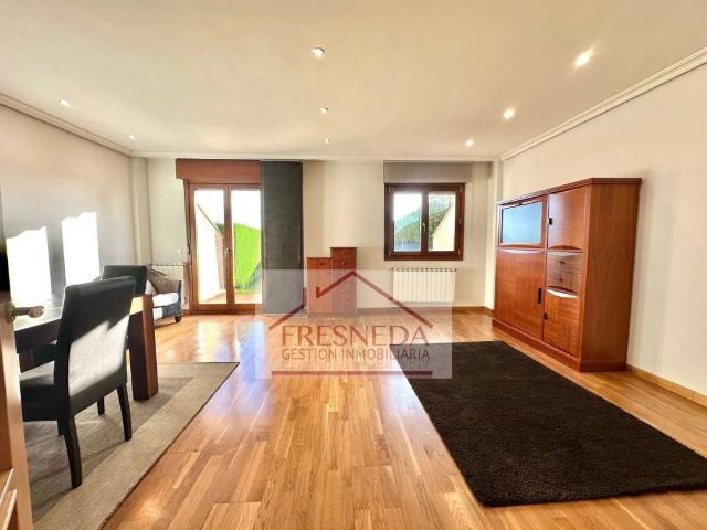 Casa en alquiler en Urbanización La Fresneda, Siero