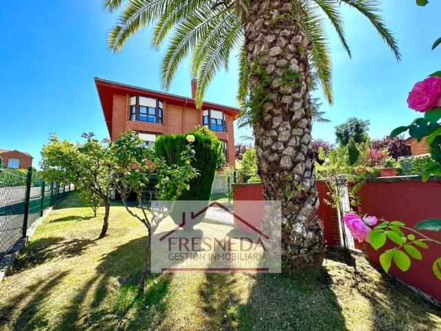 Casa en alquiler en Urbanización La Fresneda, Siero