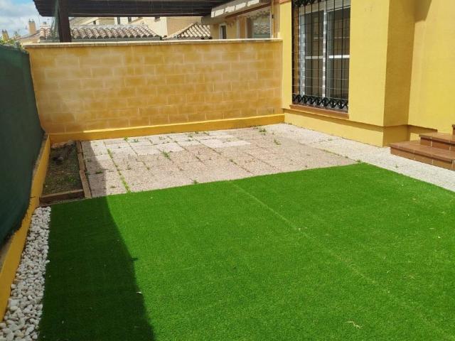 Casa en alquiler en Tomares